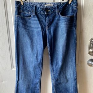 GAP LOW RISE BOOT CUT JEANS